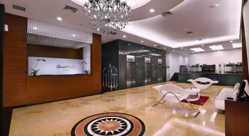 Quest Hotel Darmo - Surabaya By Aston Zewnętrze zdjęcie