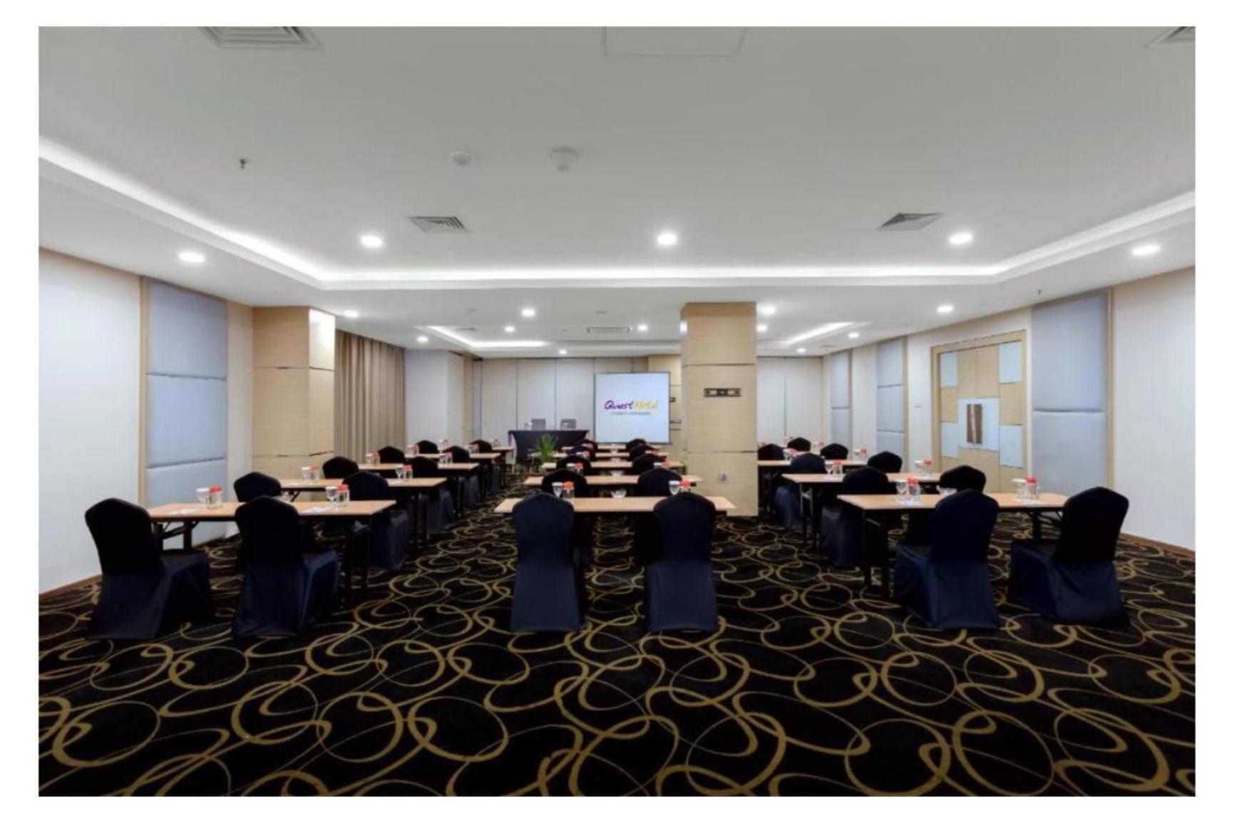 Quest Hotel Darmo - Surabaya By Aston Zewnętrze zdjęcie